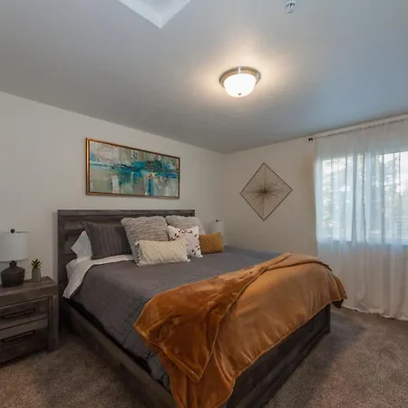 Modern And Stylish King Bed Wifi Free Parking Apartment Spokane Valley Exterior photo