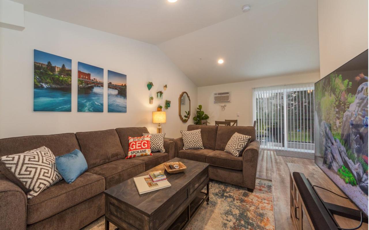 Modern And Stylish King Bed Wifi Free Parking * Spokane Valley