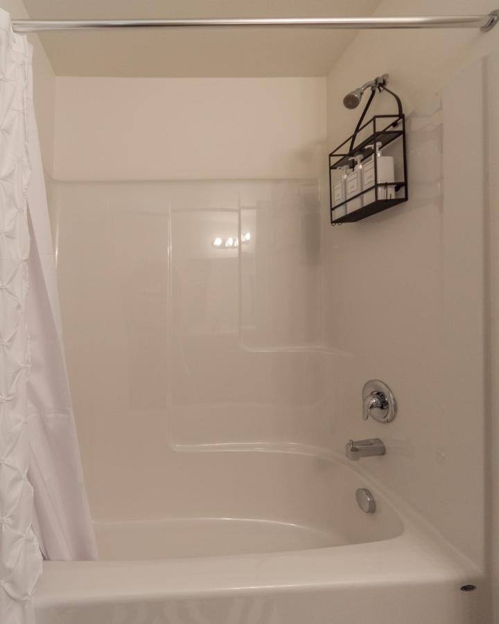 Apartment Modern And Stylish King Bed Wifi Free Parking